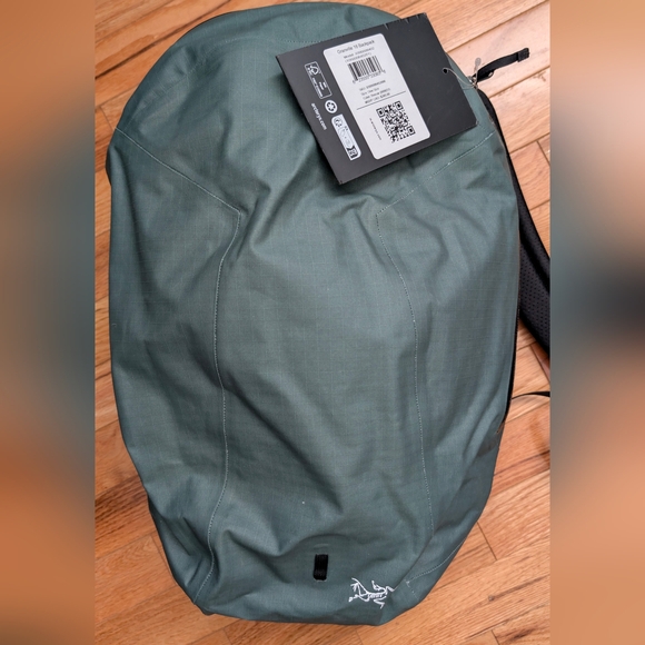 Arc'teryx Other - Arcteryx Granville 16 Backpack